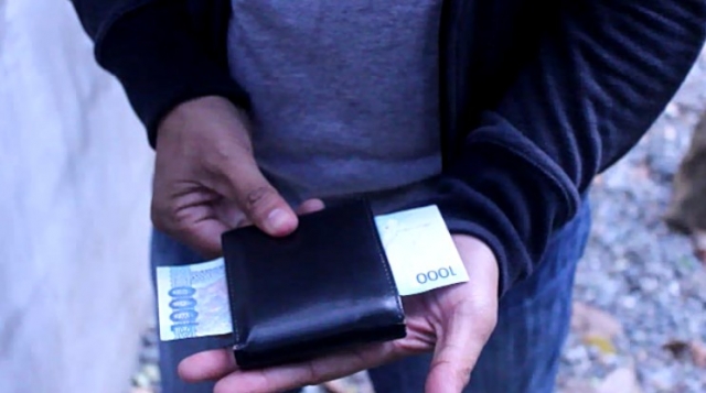 Mysterious Wallet by Arnel Renegado - Click Image to Close